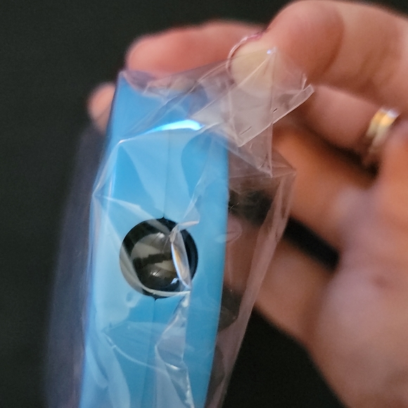 Bt21 Koya Light Projector KEYCHAIN - Picture 4 of 5